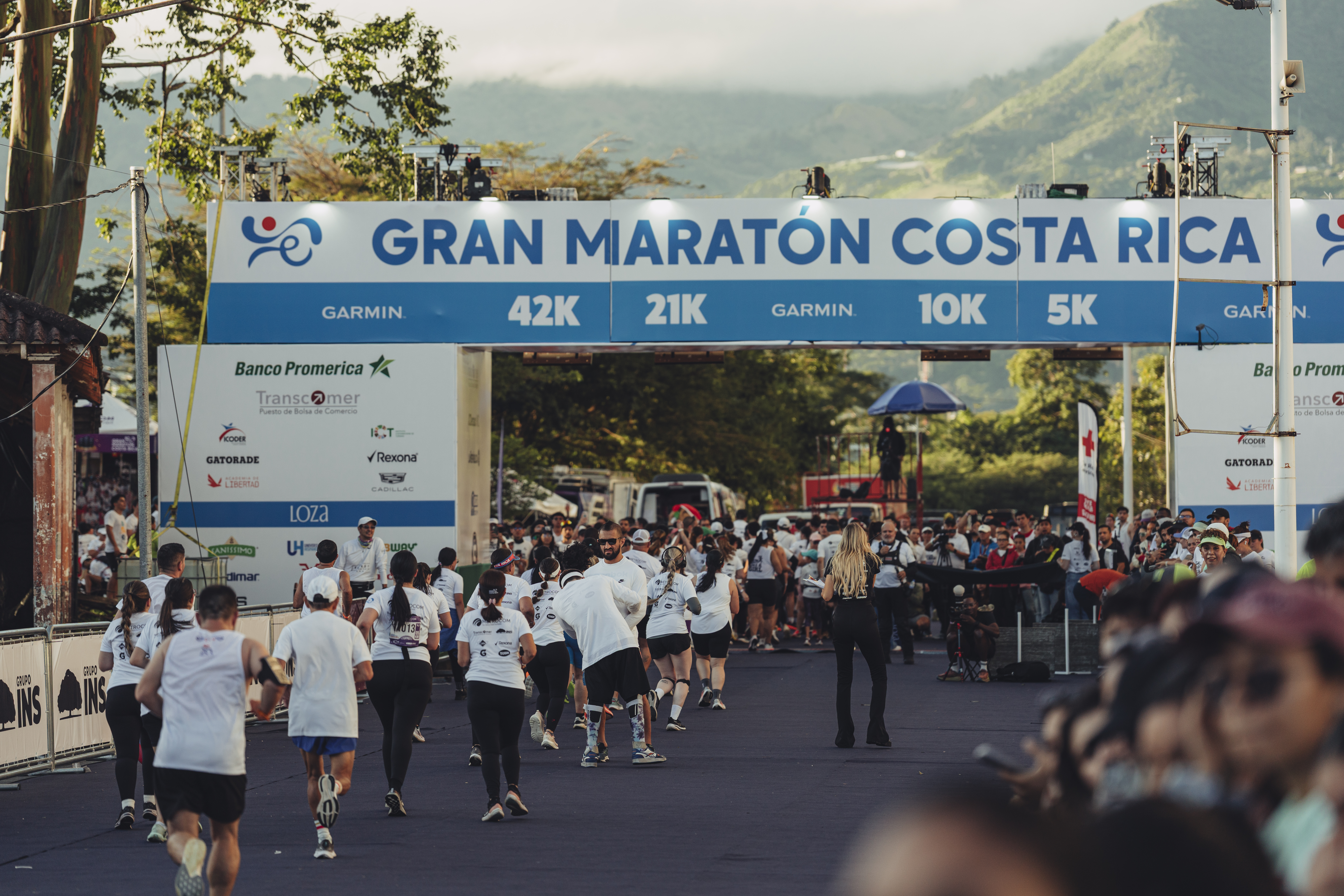 Fotos DarkGVisuals by Sebastian Coto cover