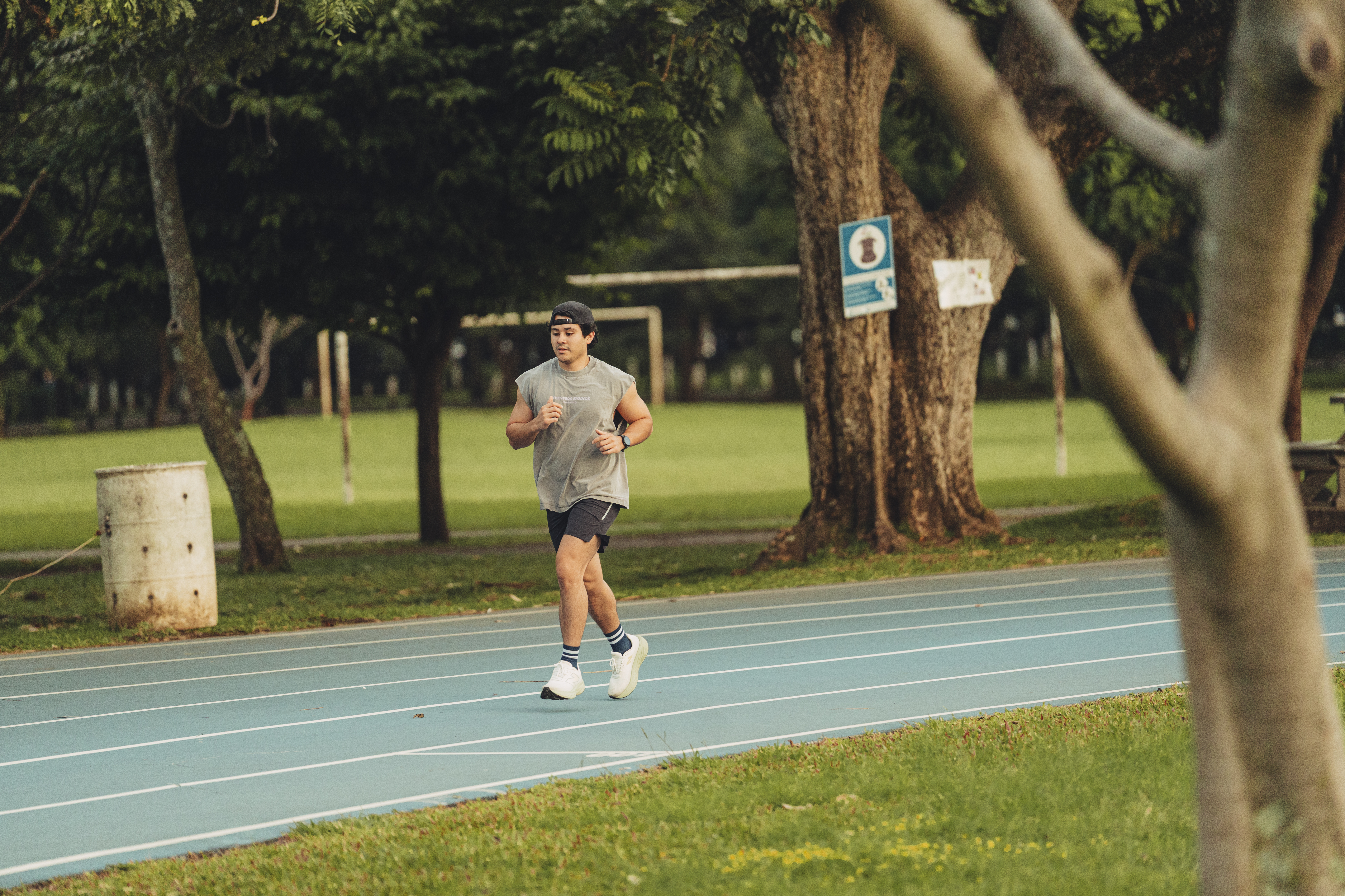 Fotos Running La Sabana Martes by Sebastian Coto cover